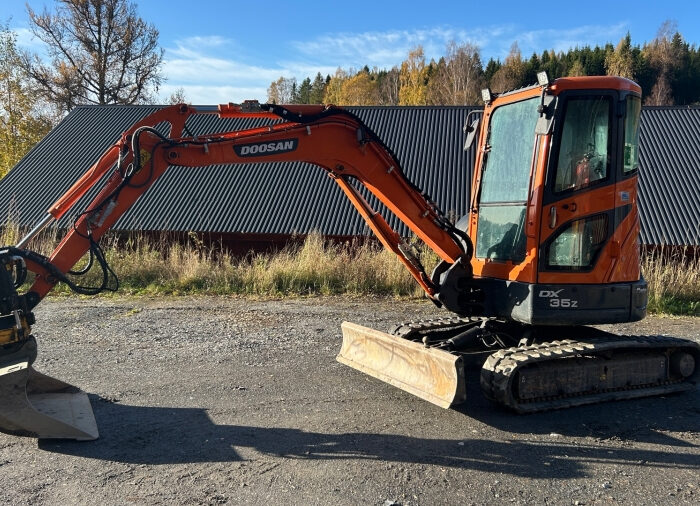 2018 Doosan DX35Z