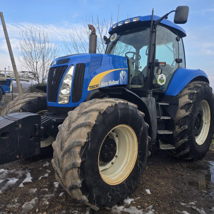 2011 New Holland T8030