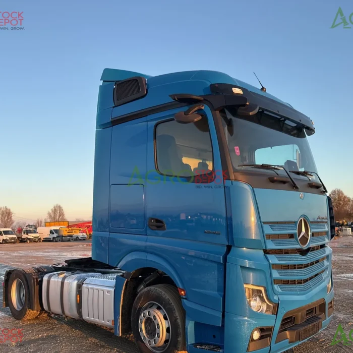 2025 Mercedes-Benz Actros 1845 4x2 S/A Sleeper Truck Tractor