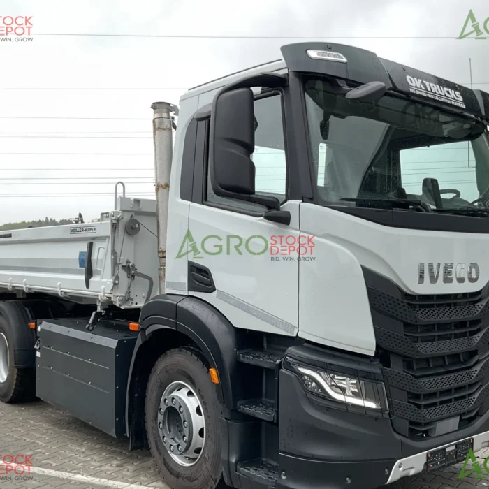 2023 Iveco S-Way AD190S40 4x2 CNG Dump Truck