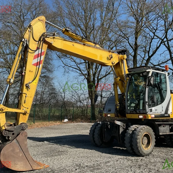 2011 New Holland WE170C Wheel Excavator