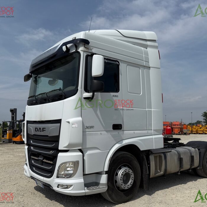2020 DAF XF530FT 4x2 S/A Sleeper Truck Tractor
