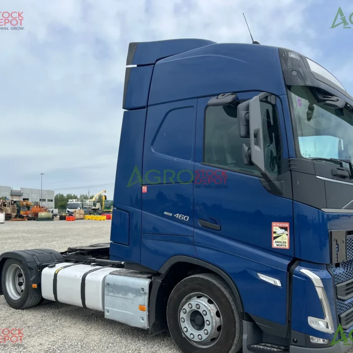 2022 Volvo FH460 6x2 Sleeper Roll-Off Truck